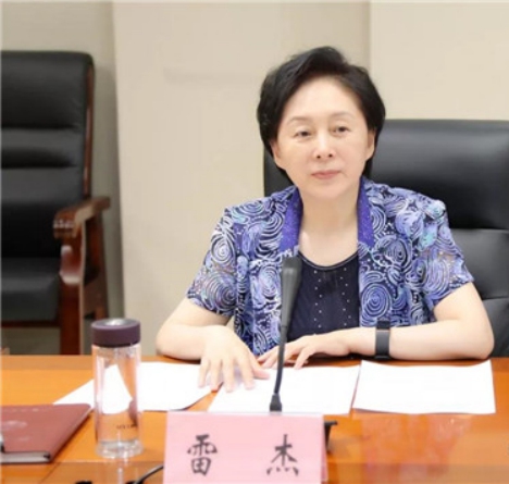 濟南國際醫(yī)學(xué)科學(xué)中心、槐蔭區(qū)、商河縣共同簽署戰(zhàn)略合作協(xié)議3.jpg